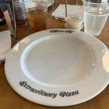 Mister O1 Extraordinary Pizza Fort Lauderdale - Pizza Near Me - Fort Lauderdale, Florida