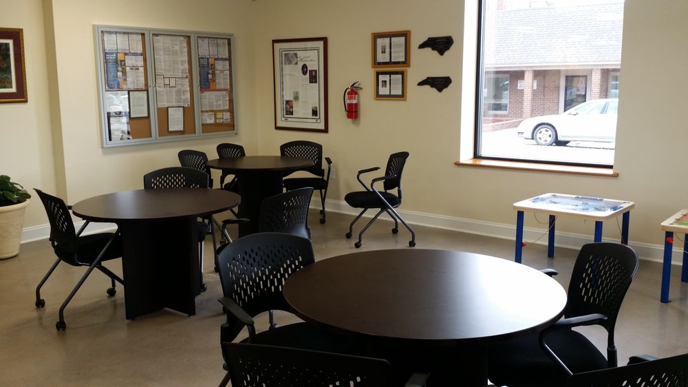 TWO HAWK EMPLOYMENT SERVICES Updated October 2024 118 W 5th St