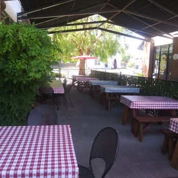 Mary's Pizza Shack - Outdoor dining area on side of restaurant - Pizza Near Me - Vacaville, California Mary's Pizza Shack - Outdoor dining area on side of restaurant - Pizza Near Me - Vacaville, California