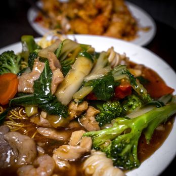 Yueh Tung Restaurant - Cantonese Chow Mein - Hakka Near Me - Toronto, Ontario Yueh Tung Restaurant - Cantonese Chow Mein - Hakka Near Me - Toronto, Ontario