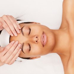 Complete Medical Esthetics - Custom Facials