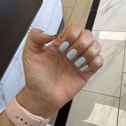 Golden Nails &  Spa - Gel manicure