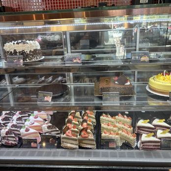 85°C Bakery Cafe-Cupertino - Bakeries Near Me - Cupertino, California 85°C Bakery Cafe-Cupertino - Bakeries Near Me - Cupertino, California