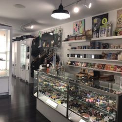Clout Glass Gallery