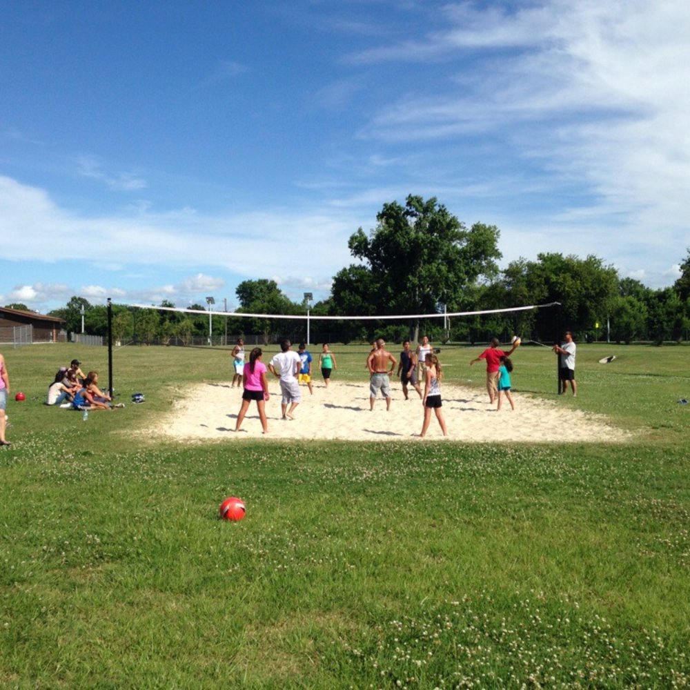 Captain Slade Cutter Athletic Park - Perfect day for volleyball - Parks Near Me - Norfolk, Virginia