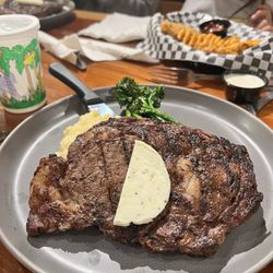 Aroma Tavern - Ribeye with potatoes yummmm