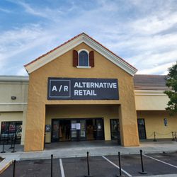 Alternative Retail - Storefront
