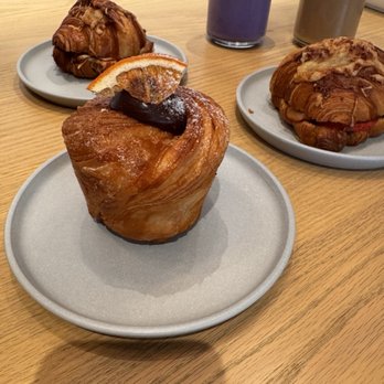 Hala Tree Cafe - Cruffin - Coffee & Tea Near Me - Honolulu, Hawaii Hala Tree Cafe - Cruffin - Coffee & Tea Near Me - Honolulu, Hawaii