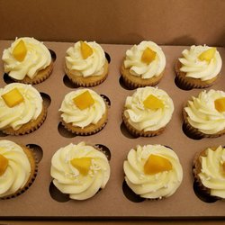 Let's Get Cupcaked! - Molly's Mango Cupcakes
