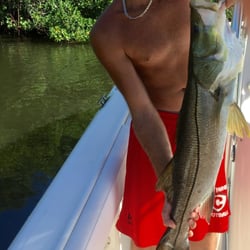 Poco Grande Fishing - Captain Boyne really knows how to find the big ones.