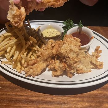 Brentwood Restaurant - Chicken Tenders & Fries - New American Near Me - Dallas, Texas Brentwood Restaurant - Chicken Tenders & Fries - New American Near Me - Dallas, Texas