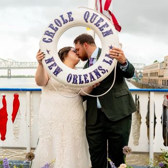 Paddlewheeler Creole Queen - Wedding photo onboard the Paddlewheeler Creole Queen - Cajun/Creole Near Me - New Orleans, Louisiana