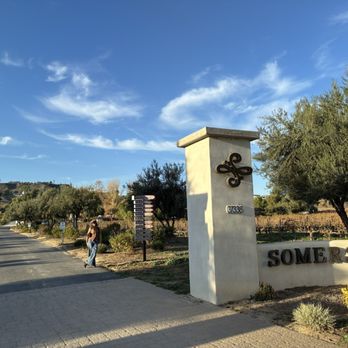 Somerset Vineyard and Winery - Grounds into Somerset. - Wineries Near Me - Temecula, California Somerset Vineyard and Winery - Grounds into Somerset. - Wineries Near Me - Temecula, California