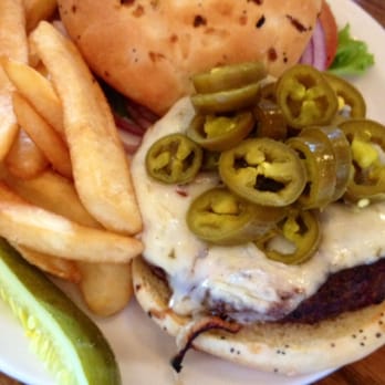 Casey's Tavern - Hamburger (toppings: pepper jack cheese, jalapeños, lettuce/tomato/onion) - Pubs Near Me - Ann Arbor, Michigan
