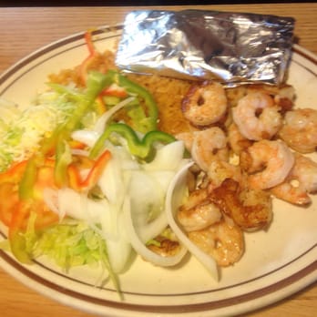 El Tapatio - Grilled shrimp plate off the lite menu - Mexican Near Me - Clinton, Iowa