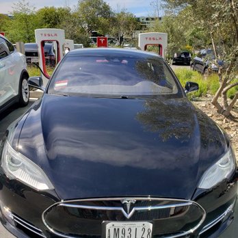 Bon Voyage Transportation - Our Tesla Model S - Limos Near Me - San Diego, California Bon Voyage Transportation - Our Tesla Model S - Limos Near Me - San Diego, California