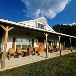 Vineyard at The Old Place - Front Entrance