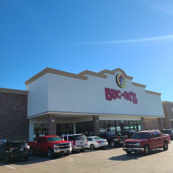 Buc-ee's - Front - Gas Stations Near Me - New Braunfels, Texas