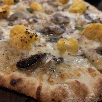 CR NoMa - Roasted cauliflower flatbread - Mediterranean Near Me - Washington, DC, District of Columbia