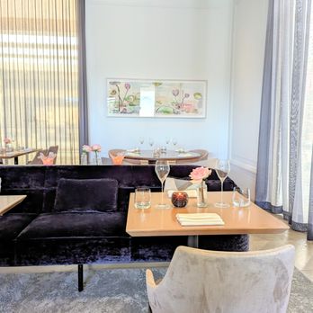 Knife Pleat - Knife Pleat interiors - French Near Me - Costa Mesa, California Knife Pleat - Knife Pleat interiors - French Near Me - Costa Mesa, California