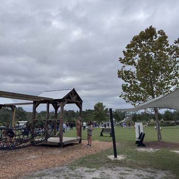 Amber Brooke Farms - Eustis - Pick Your Own Farms Near Me - Eustis, Florida