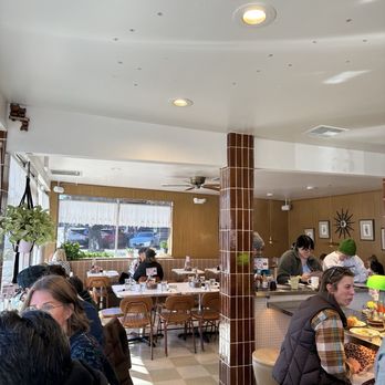 The Toasty Badger - Interior - Diners Near Me - Austin, Texas