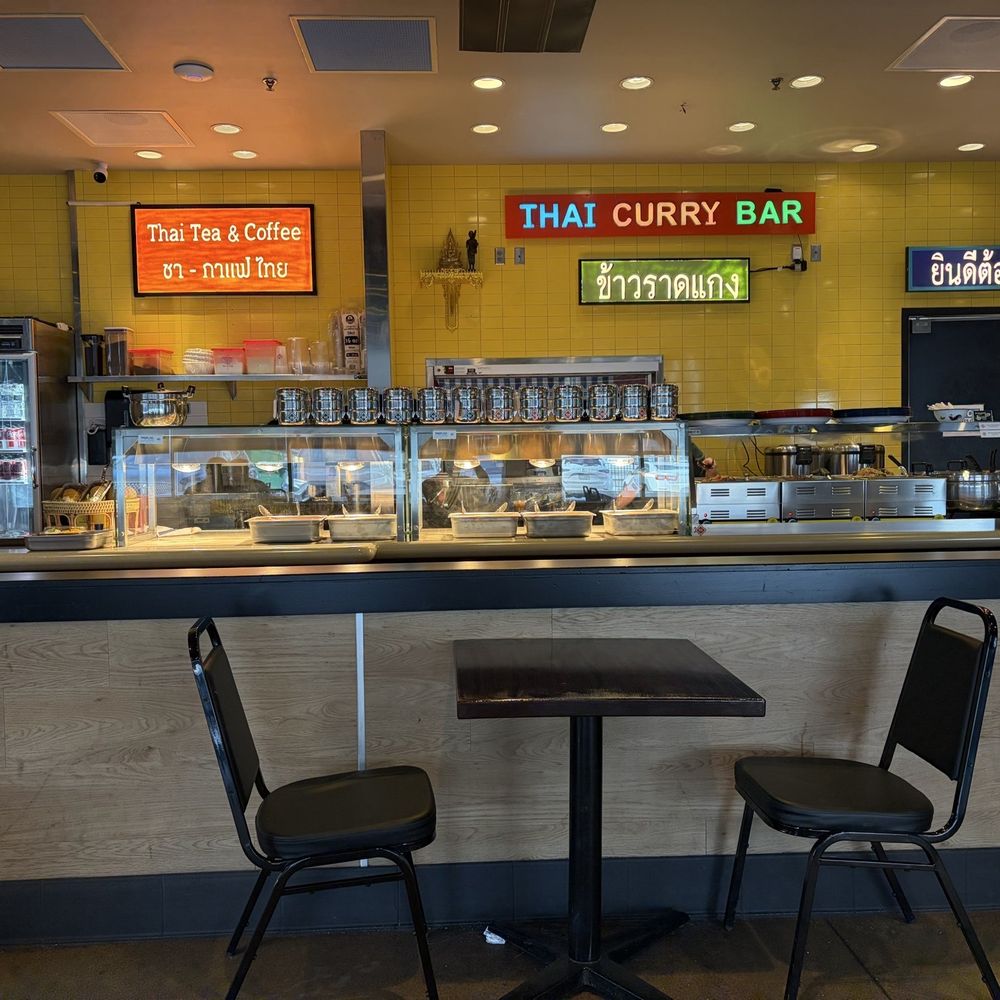 Grab Thai - Dining area and overview of food options. - Thai Near Me - Hopkins, Minnesota Grab Thai - Dining area and overview of food options. - Thai Near Me - Hopkins, Minnesota