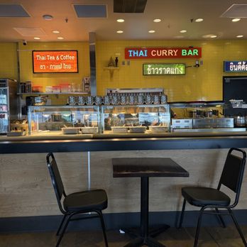 Grab Thai - Dining area and overview of food options. - Thai Near Me - Hopkins, Minnesota Grab Thai - Dining area and overview of food options. - Thai Near Me - Hopkins, Minnesota