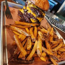 Avocado Smash Burger Avocado Smash Burger