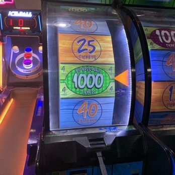 Mr Gatti's Pizza - a row of slot machines - Pizza Near Me - Mcallen, Texas Mr Gatti's Pizza - a row of slot machines - Pizza Near Me - Mcallen, Texas