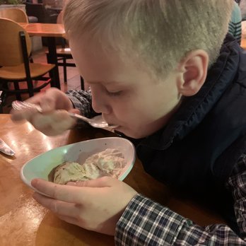 Lucca Ristorante - Gelato - Italian Near Me - Pittsburgh, Pennsylvania Lucca Ristorante - Gelato - Italian Near Me - Pittsburgh, Pennsylvania