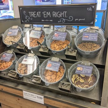 Petco - Dog Treats - Pet Training Near Me - Washington, DC, District of Columbia