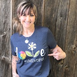 Love Lives Hair by Randee - Hello! I'm Randee, owner of LoveLivesHair, sporting a custom T-shirt from my extra side biz with JElizabeth Boutique!