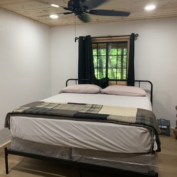 Christopher Creek Lodge - Separate bedroom - Hotels Near Me - Payson, Arizona