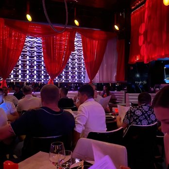 Myn-Tu - Inside - Asian Fusion Near Me - Miami Beach, Florida