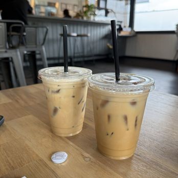 Tacitas Coffee - Dulce de leche (left) and vanilla latte with oat milk (right) - Coffee & Tea Near Me - Diamond Bar, California Tacitas Coffee - Dulce de leche (left) and vanilla latte with oat milk (right) - Coffee & Tea Near Me - Diamond Bar, California