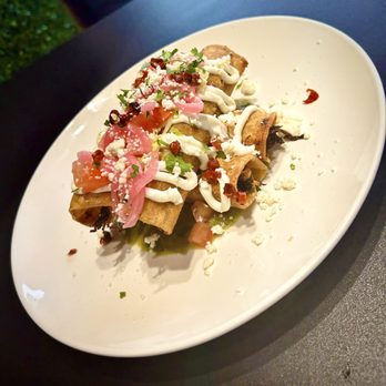 Mas Salud Kitchen and Bar