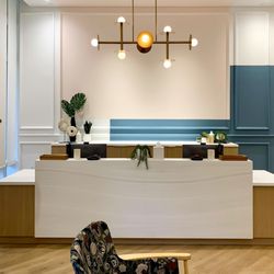 One Medical Primary Care Clinic - Las Olas - Interior: One Medical: Las Olas reception desk
