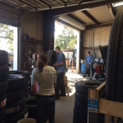 Ronnie's Tire & Auto - Tire fixing