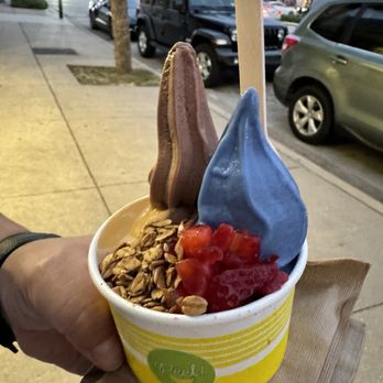 Peel Soft Serve - Food Trucks Near Me - Miami Shores, Florida Peel Soft Serve - Food Trucks Near Me - Miami Shores, Florida