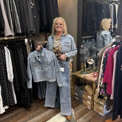 French Hen Boutique - Tracy the owner is amazing!