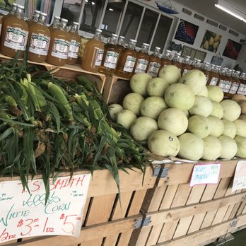 Fresh Connection - a variety of fruits and vegetables for sale - Farmers Market Near Me - Milford, Delaware