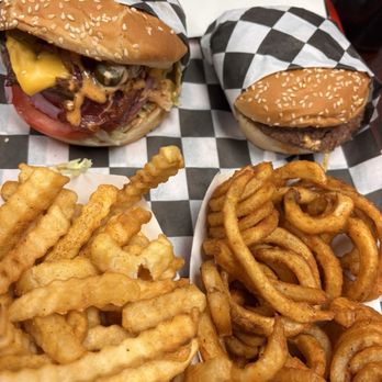 California Burger - Single Burger. California Knockout. Curly Fries. Regular Fries. - Burgers Near Me - Fort Wayne, Indiana California Burger - Single Burger. California Knockout. Curly Fries. Regular Fries. - Burgers Near Me - Fort Wayne, Indiana