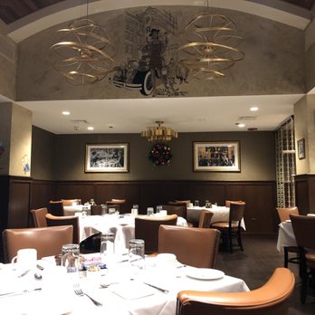 The Palm - Chicago - Interior - Steakhouses Near Me - Chicago, Illinois The Palm - Chicago - Interior - Steakhouses Near Me - Chicago, Illinois
