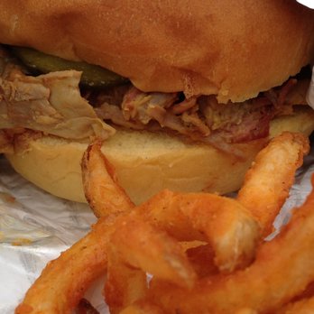 Backyard Bar & BBQ - Pulled pork sandwich - Barbeque Near Me - Truckee, California