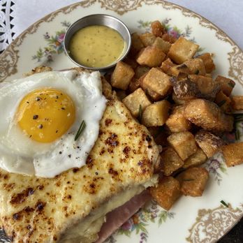 La Fresa Francesa - Croque Madame - Wine Bars Near Me - Hialeah, Florida La Fresa Francesa - Croque Madame - Wine Bars Near Me - Hialeah, Florida