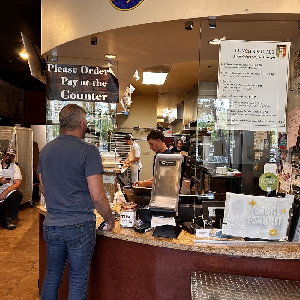 Gianna's Pizza Center - Cashier Area - Pizza Near Me - Plantation, Florida