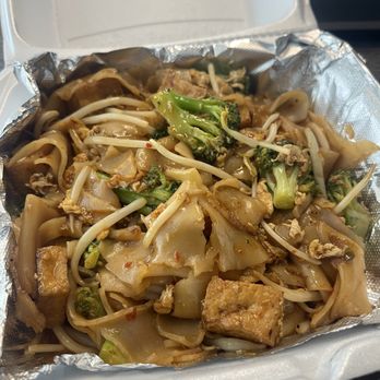My Thai and Vegan - Tofu Pad See Eew - Thai Near Me - Irving, Texas My Thai and Vegan - Tofu Pad See Eew - Thai Near Me - Irving, Texas