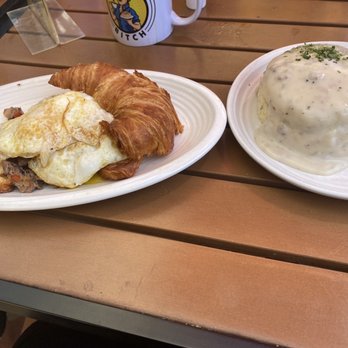 Breakfast Bitch - New Yorker Biscuit and Gravy - Breakfast & Brunch Near Me - Phoenix, Arizona Breakfast Bitch - New Yorker Biscuit and Gravy - Breakfast & Brunch Near Me - Phoenix, Arizona