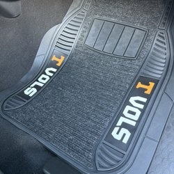 HoundDogs - Knoxville - New floor mats